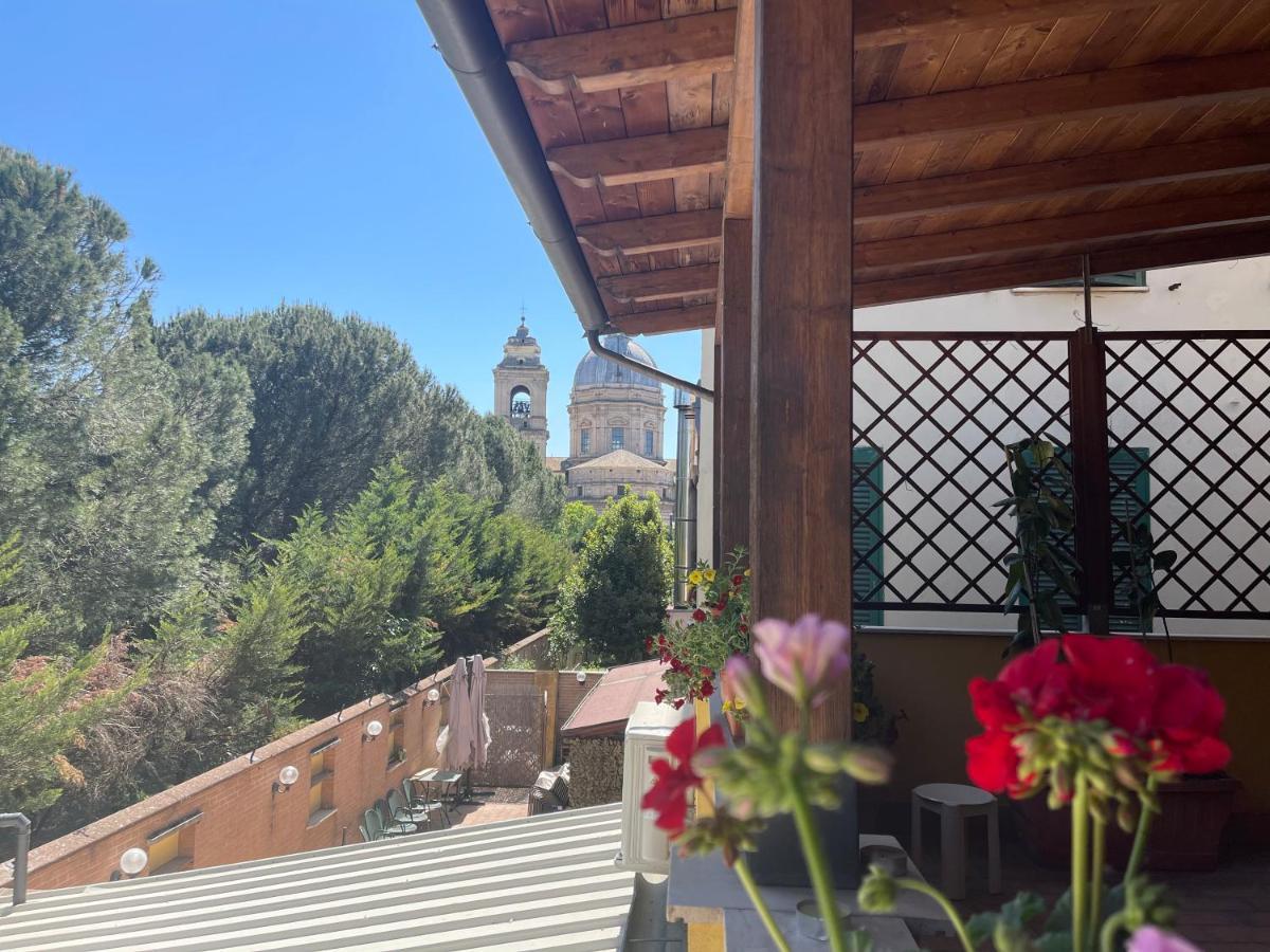 La Terrazza Dei Ciliegi Hotel Santa Maria Degli Angeli  Luaran gambar