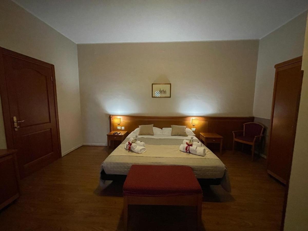 La Terrazza Dei Ciliegi Hotel Santa Maria Degli Angeli  Luaran gambar